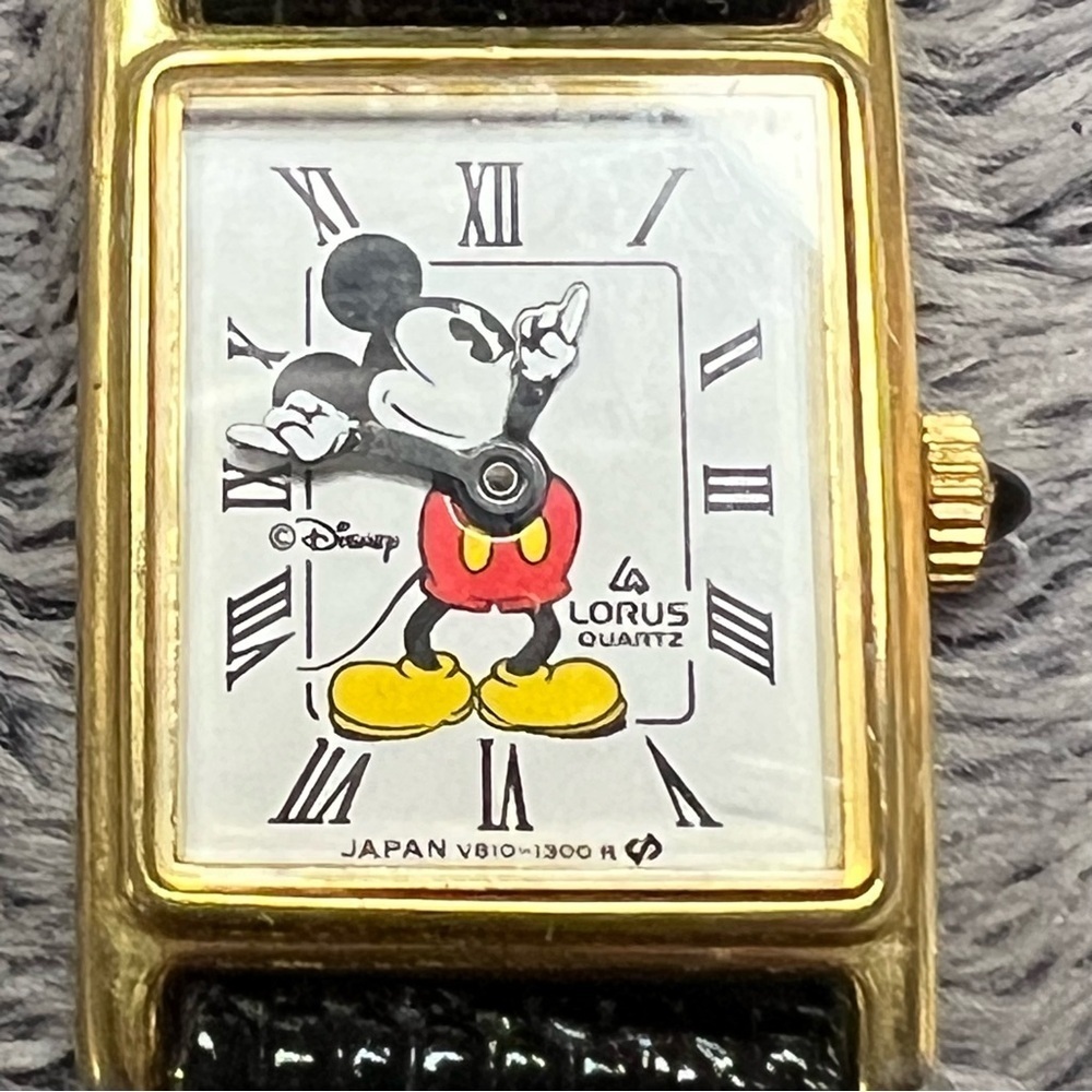 Vintage Disney Mickey Mouse Tank Style Women’s Watch - Picture 2 of 7
